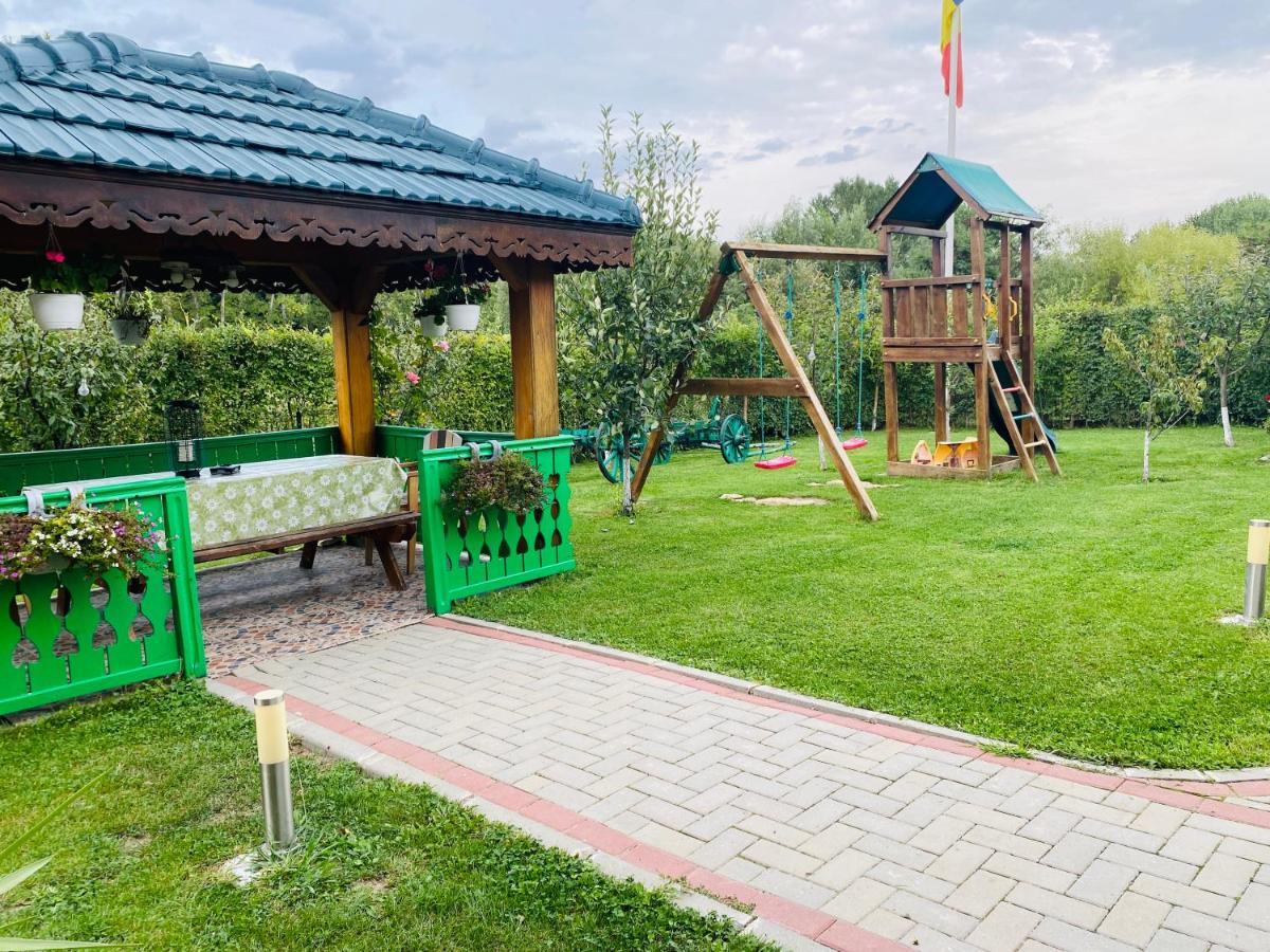 Agropensiunea Valea Fagilor Luncavita Екстериор снимка