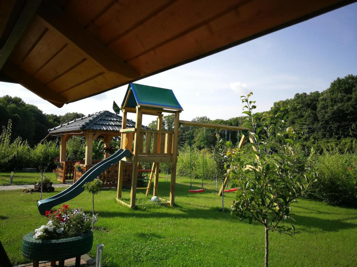 Agropensiunea Valea Fagilor Luncavita Екстериор снимка